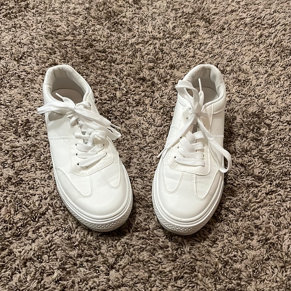 White Women’s Sneakers